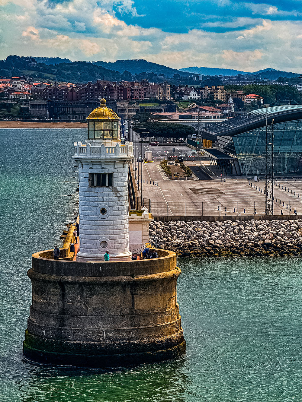 Bilbao, Spain: Arriving to Clear Skies and Gentle Waters