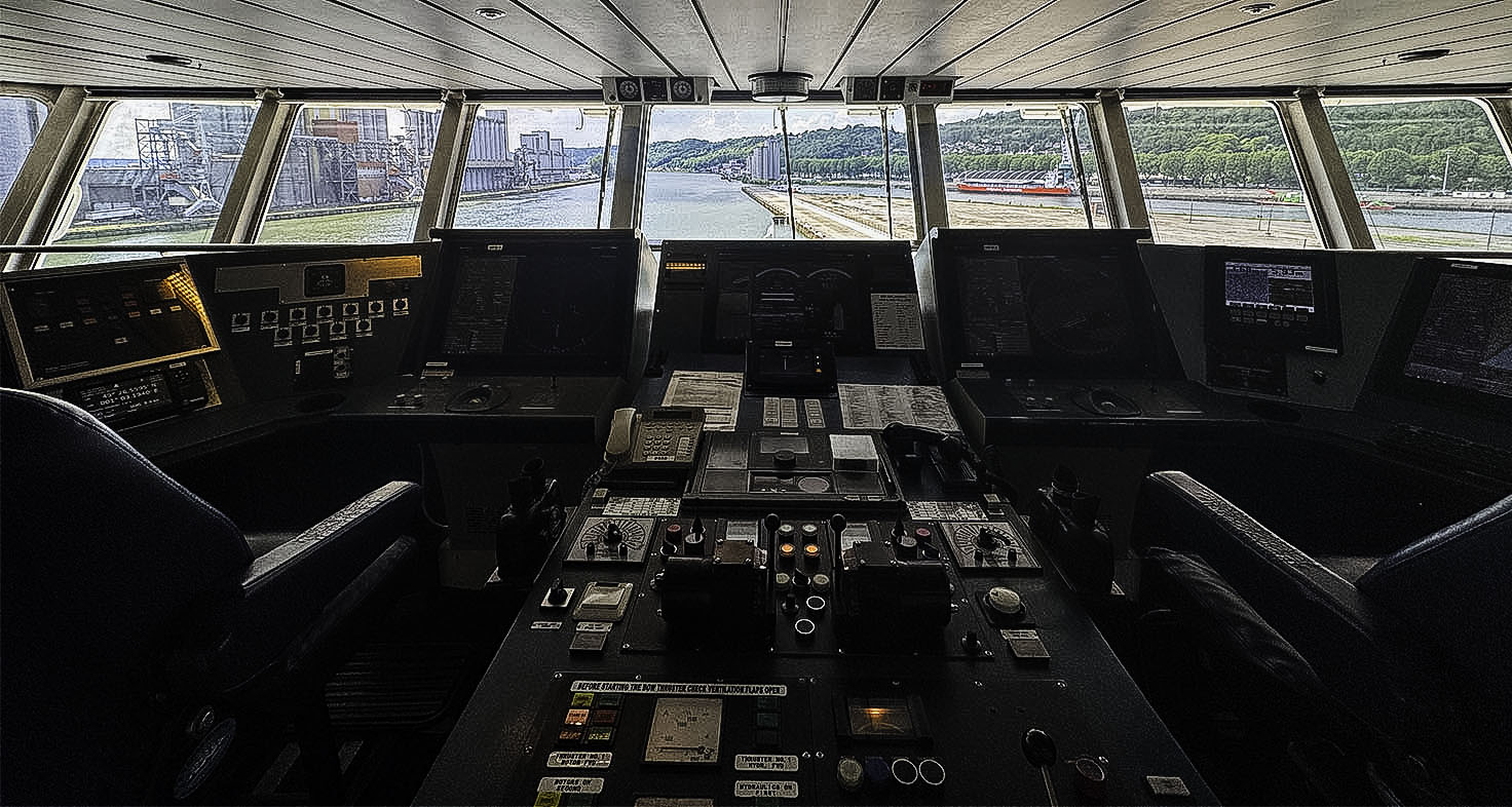 Bridge Watch Diary: A Calm Day and A Quiet Watch in Rouen