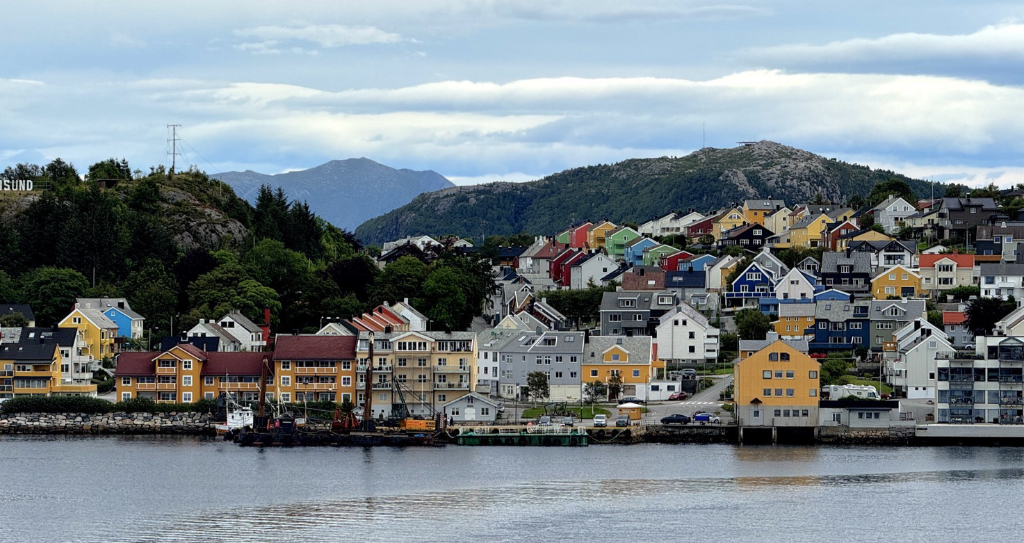 Same View, New Day – Episode 1: Kristiansund: Where My Camera Has Deja Vu